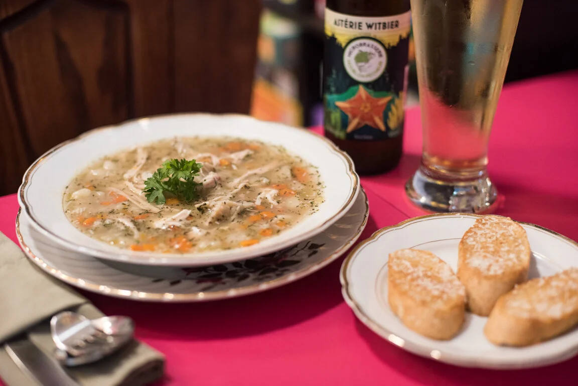 Creamy chowder with crusty bread